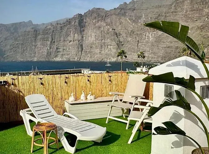 Zama Bella Vista * Acantilado de los Gigantes